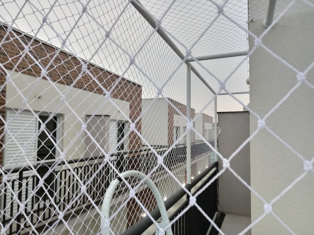 Exemplo de rede de proteção em sacada