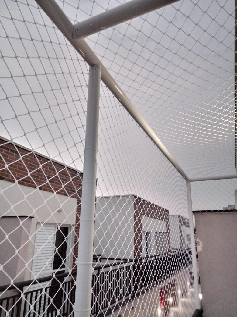 Exemplo de rede de proteção em sacada